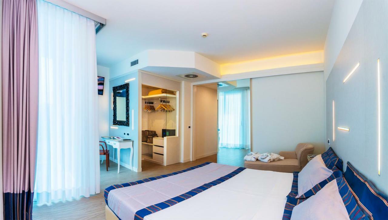 Hotel Panoramic كاوْرلي المظهر الخارجي الصورة